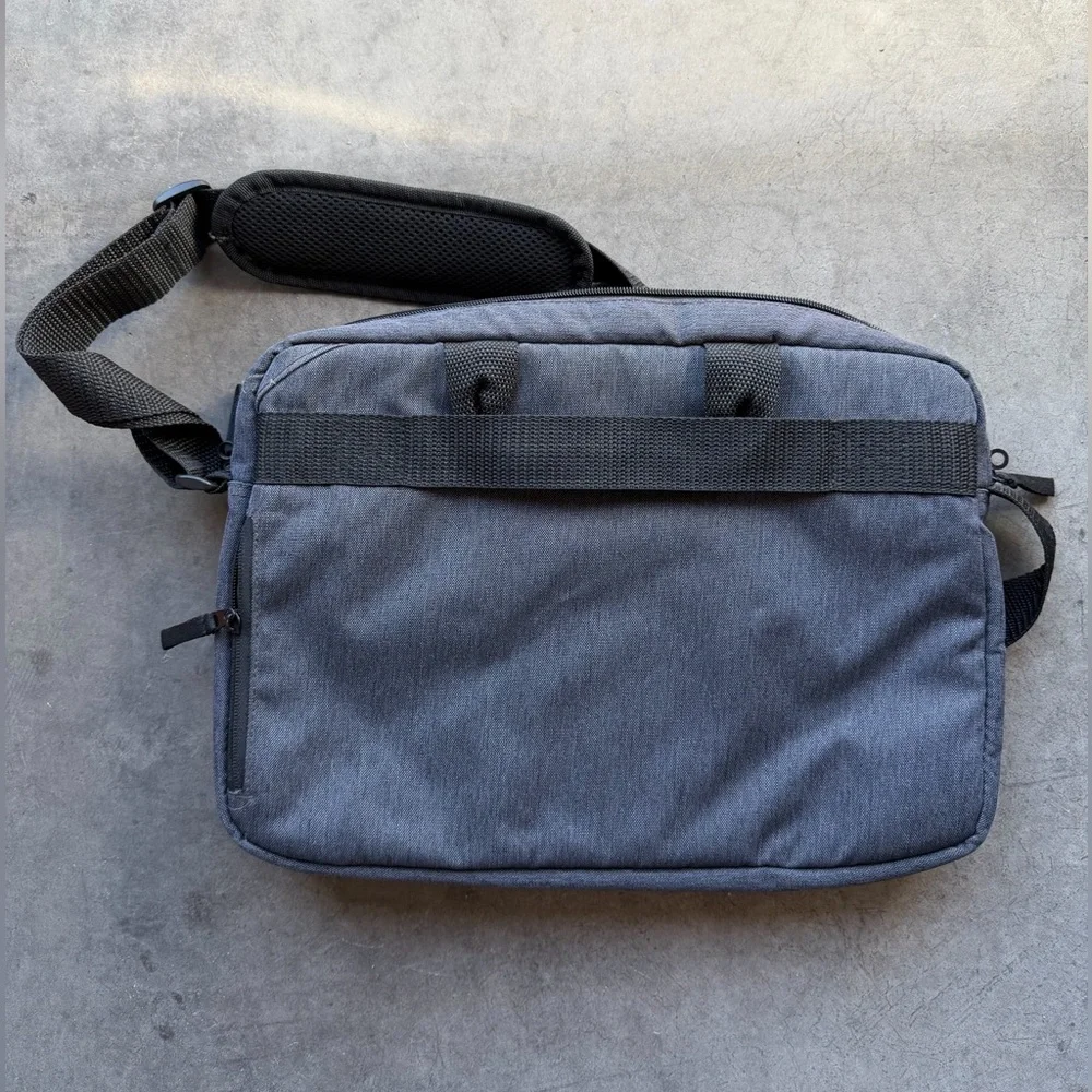 HP Gray Laptop Shoulder Bag HP Prelude Pro